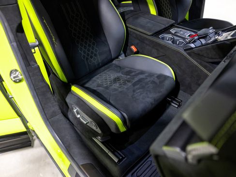 Used 2024 Lamborghini Urus Performante image 32