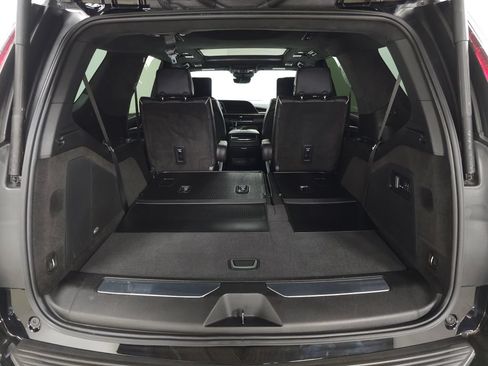 Certified 2024 Cadillac Escalade Sport Platinum w/ LPO, ONYX Package AWD/4WD image 5