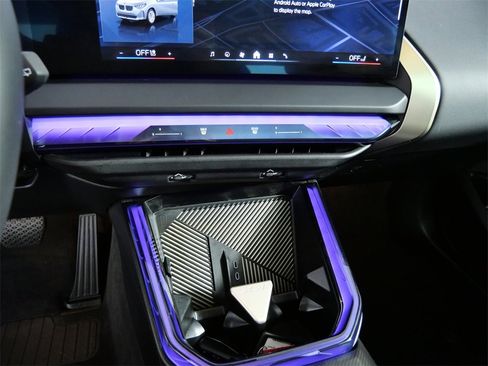 Used 2025 BMW X3 xDrive30i image 21