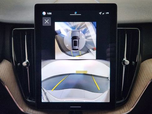 New 2026 Volvo XC60 B5 Plus w/ Protection Package Premier image 17