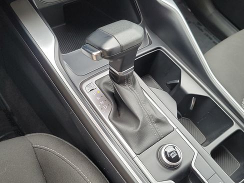 Certified 2024 Kia Sorento LX FWD image 36