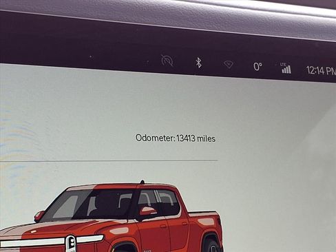 Used 2024 Rivian R1T Adventure image 45