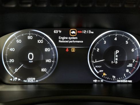 Used 2017 Volvo XC90 T6 Momentum w/ Vision Package AWD/4WD image 17