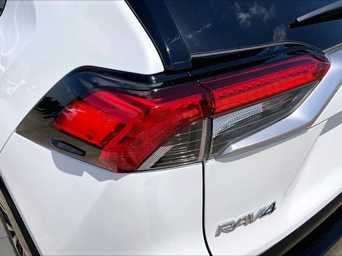 Certified 2025 Toyota RAV4 XSE AWD/4WD image 29