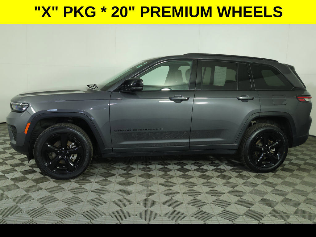 Certified 2024 Jeep Grand Cherokee Altitude AWD/4WD image 6