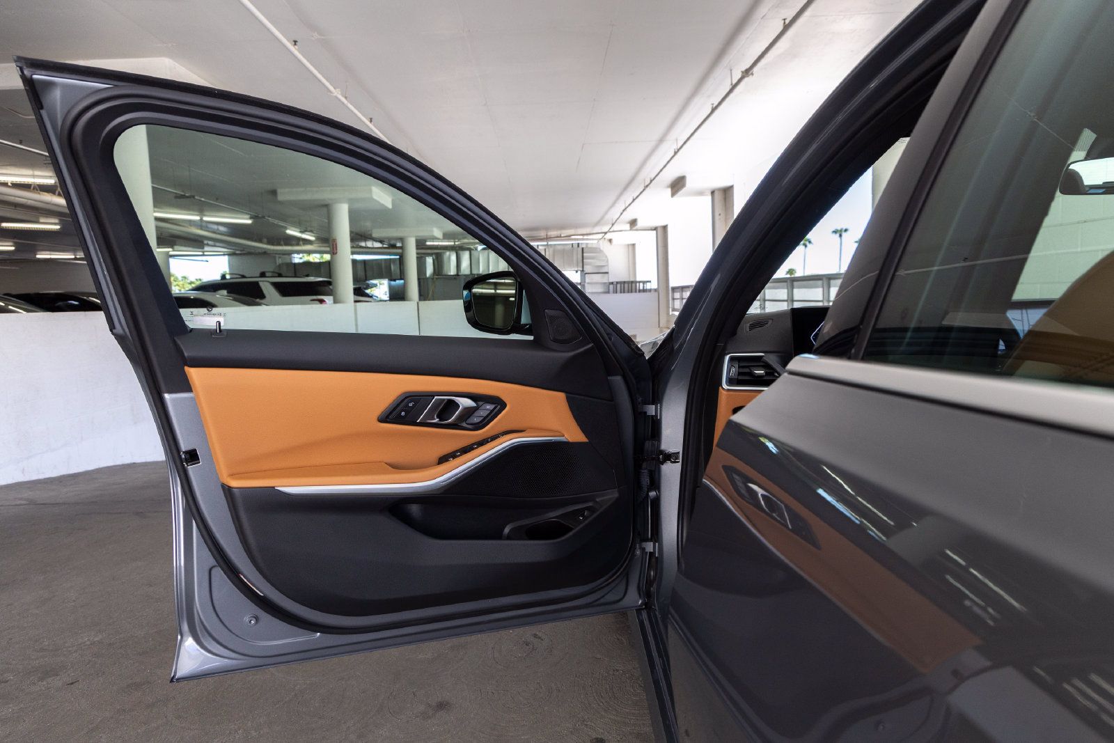 Certified 2024 BMW 330i Sedan w/ Convenience Package RWD image 13