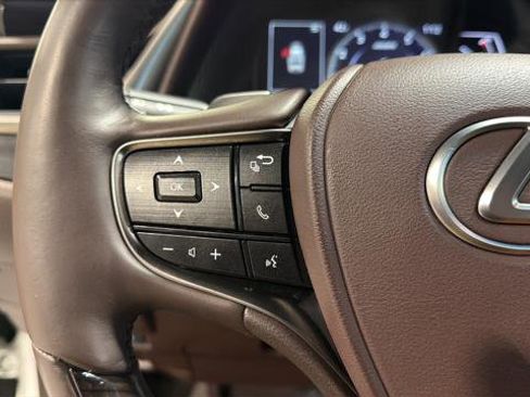 Certified 2021 Lexus ES 250 w/ Premium Package image 23