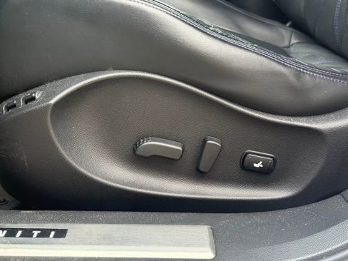 Used 2017 INFINITI QX70 AWD w/ Premium Package image 13