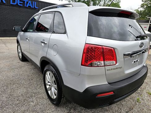 Used 2011 Kia Sorento EX w/ Premium Pkg image 5