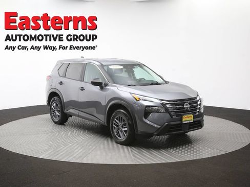 Used 2024 Nissan Rogue S AWD/4WD image 50
