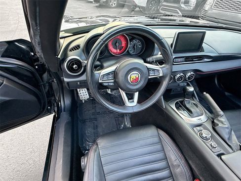 Used 2020 FIAT 124 Spider Abarth w/ Visibility Group image 12