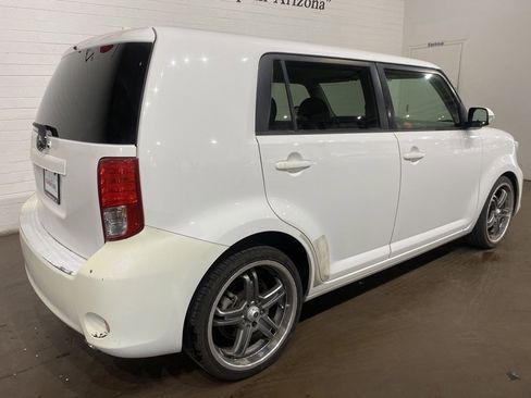 Used 2011 Scion xB image 3