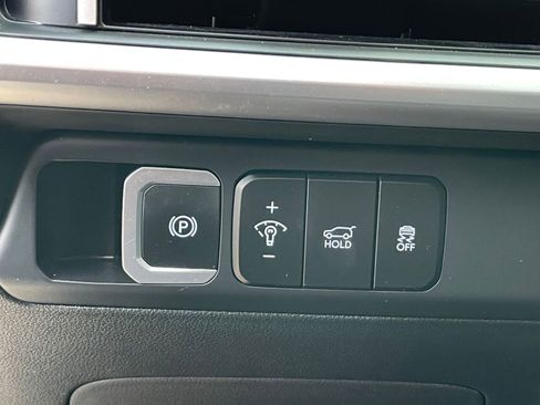 Used 2025 Hyundai Santa Fe SEL image 23