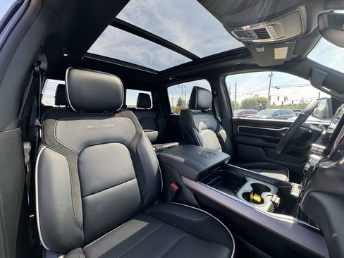 Used 2025 RAM 1500 Laramie image 16