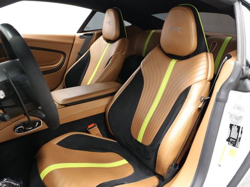 Used 2020 Aston Martin DB11 AMR image 3