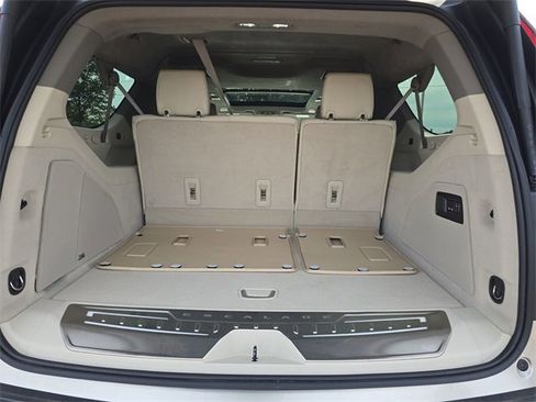Certified 2023 Cadillac Escalade ESV Premium Luxury Platinum w/ LPO, Radiant Package image 27