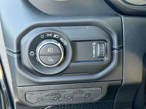 New 2025 Jeep Gladiator High Tide image 26