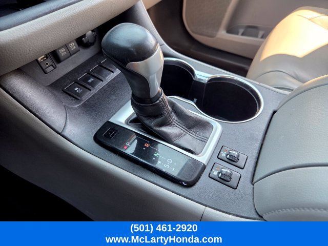 Used 2018 Toyota Highlander XLE FWD image 28