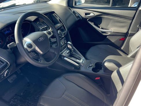 Used 2013 Ford Focus Titanium w/ Titanium Handling Pkg image 12