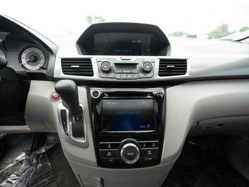 Used 2016 Honda Odyssey EX-L image 17