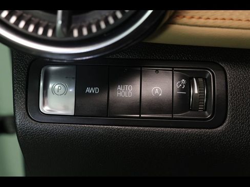 Certified 2025 Chevrolet Equinox ACTIV w/ Safety and Technology Package AWD/4WD image 32