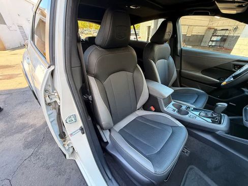 Certified 2024 Subaru Crosstrek 2.5i Wilderness w/ Crosstrek Mirror Package AWD/4WD image 15