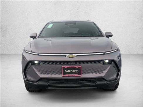 New 2026 Chevrolet Equinox EV LT image 8