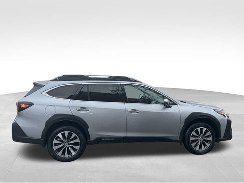 Used 2024 Subaru Outback Touring AWD/4WD image 7