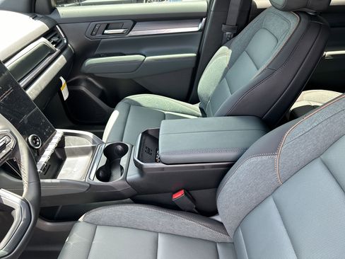 New 2026 GMC Terrain AT4 w/ Technology Package II image 45