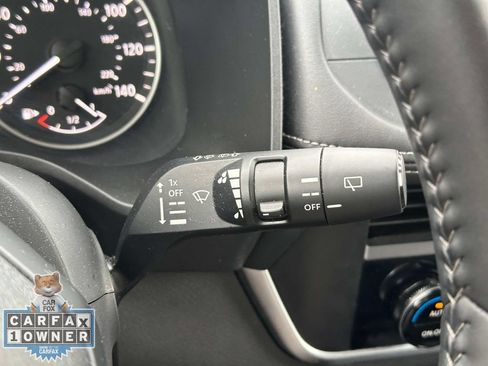 Used 2025 Nissan Rogue SV AWD/4WD image 26