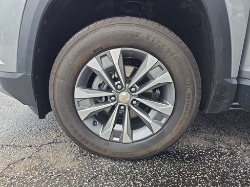 Used 2025 Chevrolet Equinox LT FWD image 34