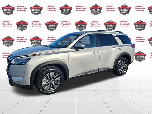 Certified 2022 Nissan Pathfinder SV w/ SV Premium Package image 1