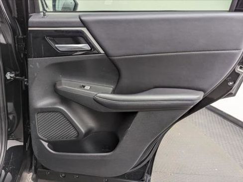 Used 2024 Mitsubishi Outlander SE image 19