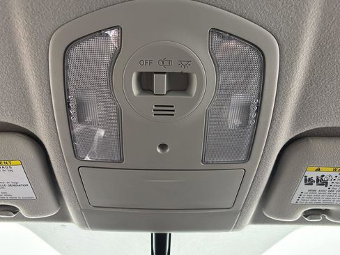 Used 2010 Toyota Prius Five image 28