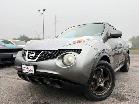 Used 2013 Nissan Juke S FWD image 12