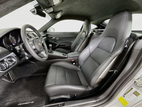 Certified 2025 Porsche 718 Cayman GTS RWD image 5