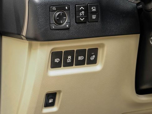 Used 2022 Lexus GX 460 Luxury w/ Sport Design Package image 22