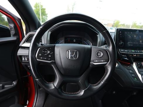 Used 2023 Honda Odyssey Sport image 11