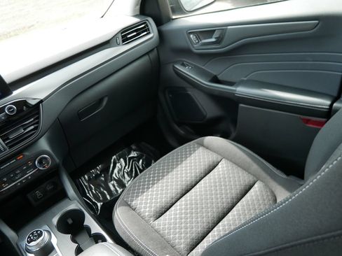 Certified 2024 Ford Escape Active AWD/4WD image 30