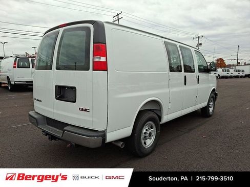 New 2025 GMC Savana 3500 Work Van w/ Driver Convenience Package image 4