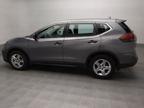 Used 2020 Nissan Rogue S FWD image 3