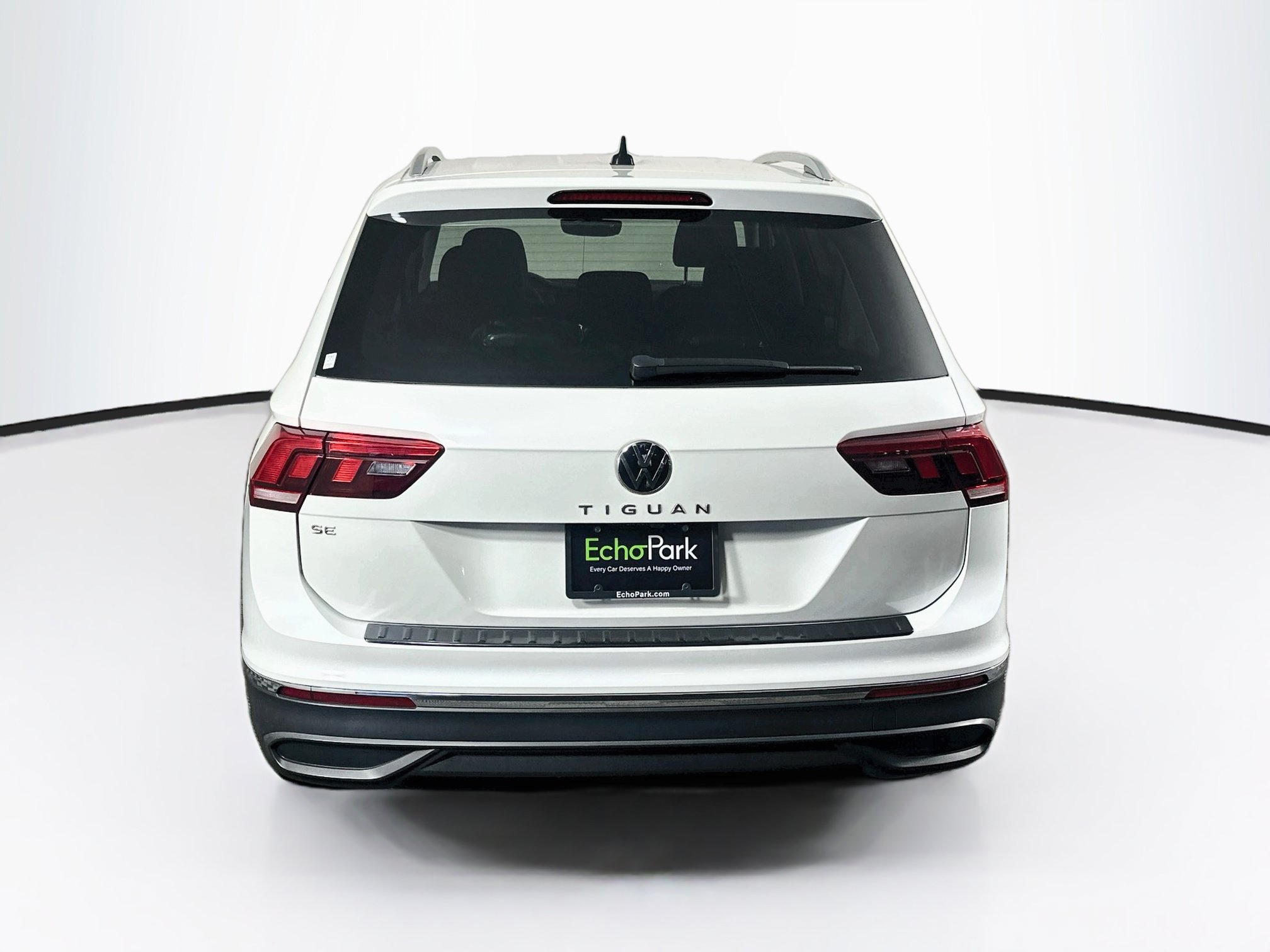 Used 2023 Volkswagen Tiguan SE FWD image 7