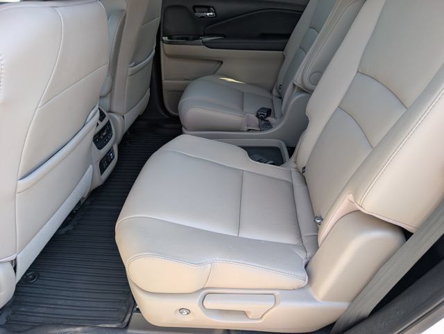 Used 2022 Honda Pilot Touring image 31