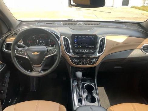 Used 2024 Chevrolet Equinox Premier FWD image 5