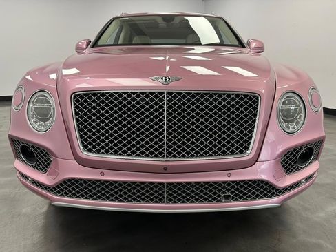 Used 2018 Bentley Bentayga image 12