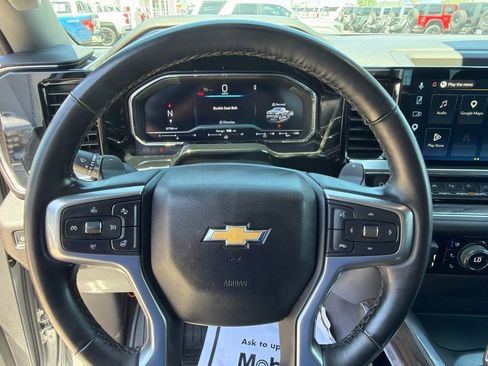 Used 2025 Chevrolet Silverado 1500 LTZ w/ Z71 Off-Road Package AWD/4WD image 27
