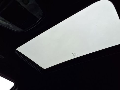 Used 2019 Jeep Grand Cherokee Limited image 6