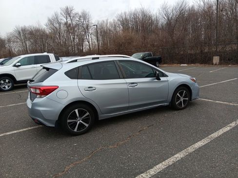 Used 2019 Subaru Impreza 2.0i Premium image 6