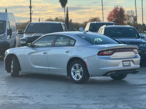Used 2023 Dodge Charger SXT image 3