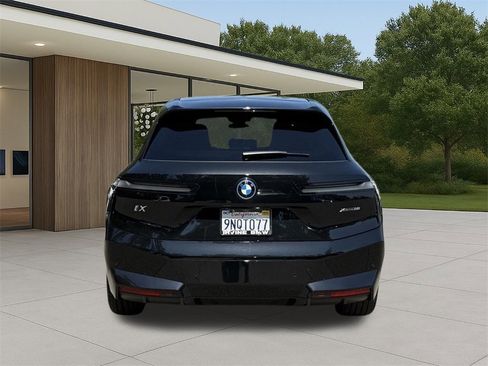 Used 2025 BMW iX xDrive50 image 7